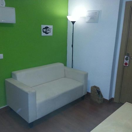 Arjori Rooms Hostal Саламанка Экстерьер фото