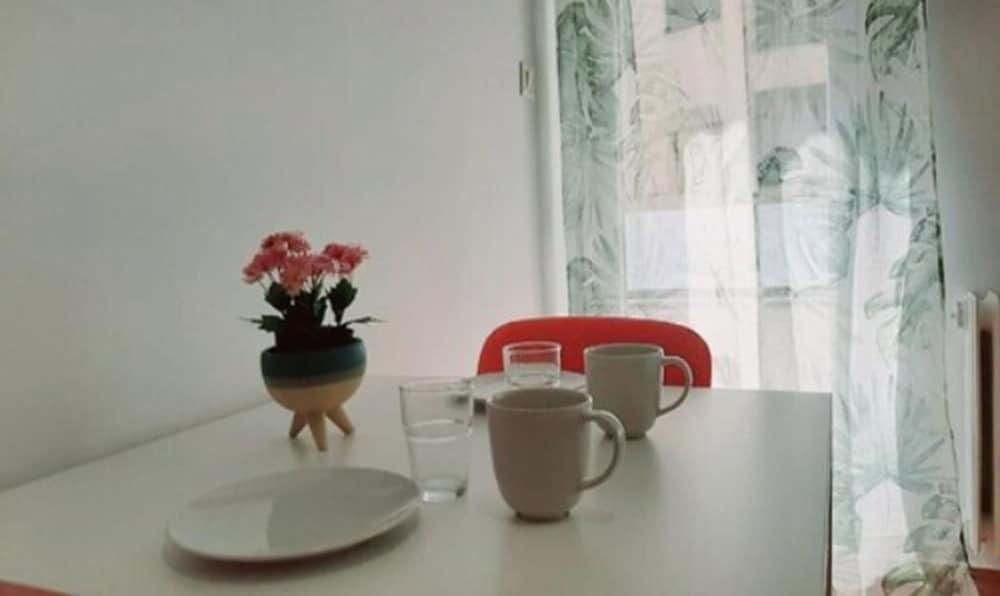 Arjori Rooms Hostal Саламанка Экстерьер фото