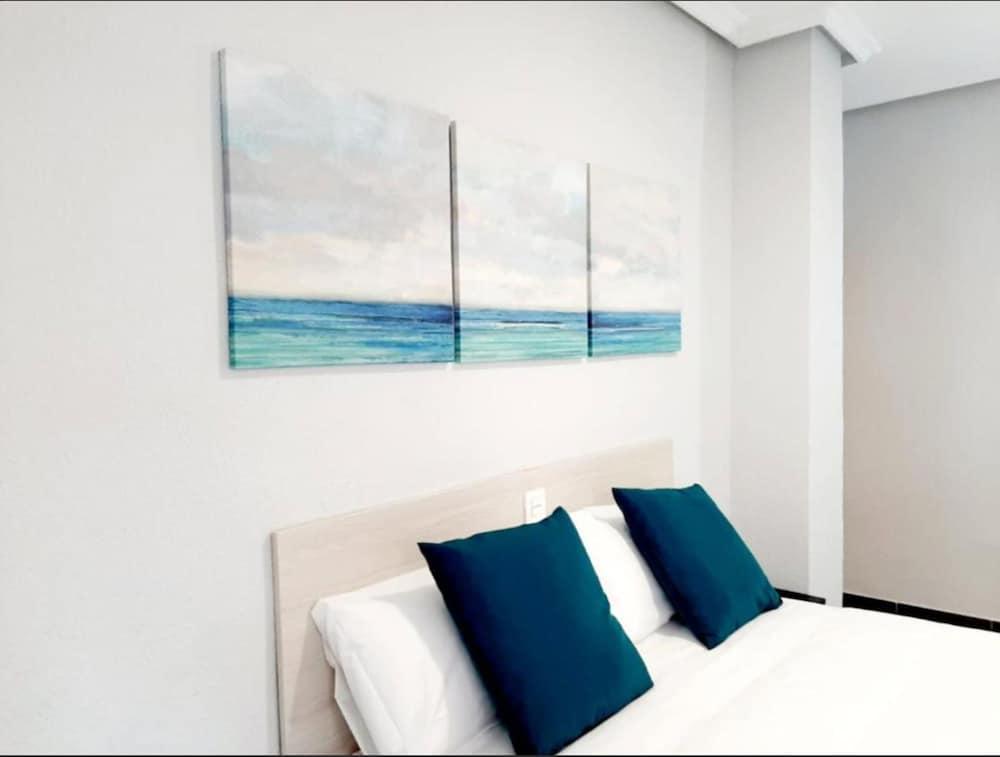 Arjori Rooms Hostal Саламанка Экстерьер фото