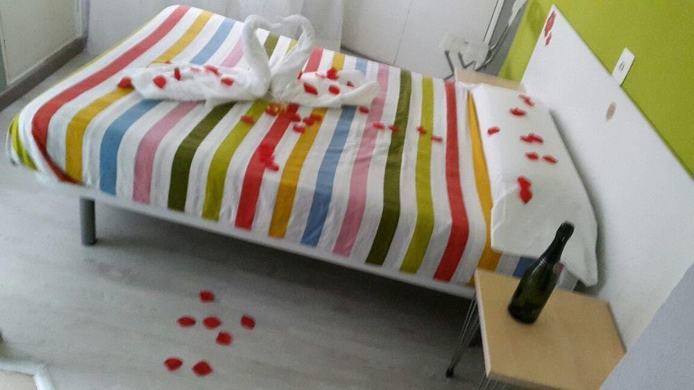 Arjori Rooms Hostal Саламанка Экстерьер фото